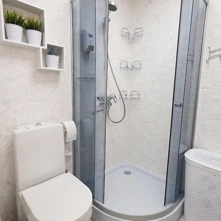 Stella's - Center - Free Secure Parking - Big Sun Terrace - Air Conditioning - Wifi - Tram To The Bus Station And Old Town Apartment