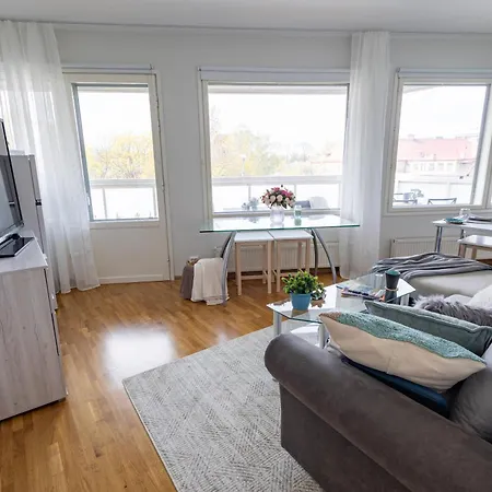 Apartment Stella's - Center - Free Secure Parking - Big Sun Terrace - Air Conditioning - Wifi - Tram To The Bus Station And Old Town