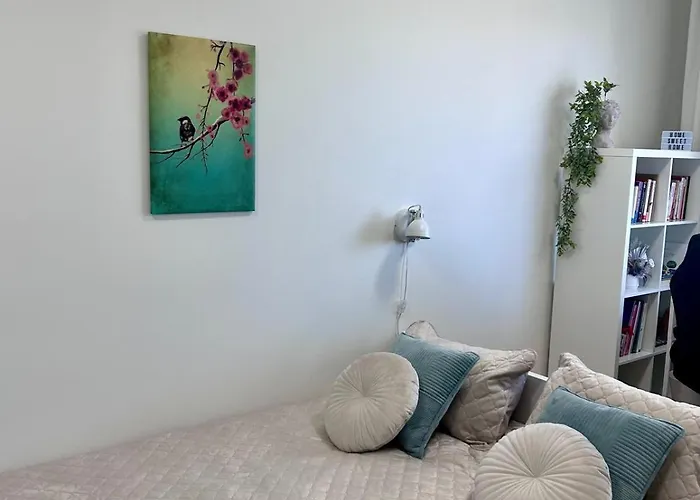 Stella's - Center - Free Secure Parking - Big Sun Terrace - Air Conditioning - Wifi - Tram To The Bus Station And Old Town Tallinn