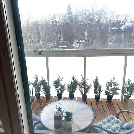 Stella's - Center - Free Secure Parking - Big Sun Terrace - Air Conditioning - Wifi - Tram To The Bus Station And Old Town Apartament