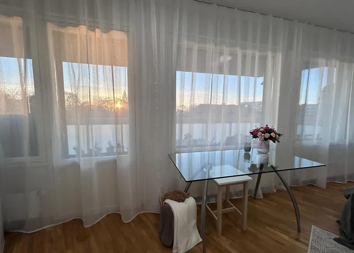 Stella's - Center - Free Secure Parking - Big Sun Terrace - Air Conditioning - Wifi - Tram To The Bus Station And Old Town Tallin