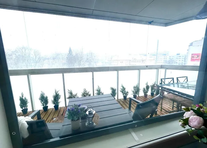 Stella's - Center - Free Secure Parking - Big Sun Terrace - Air Conditioning - Wifi - Tram To The Bus Station And Old Town Tallin