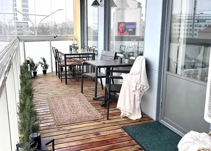 Stella's - Center - Free Secure Parking - Big Sun Terrace - Air Conditioning - Wifi - Tram To The Bus Station And Old Town *